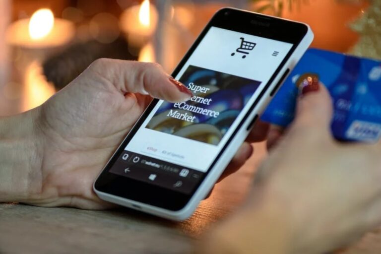 E-commerce Boom To Benefit Warehousing Sector.